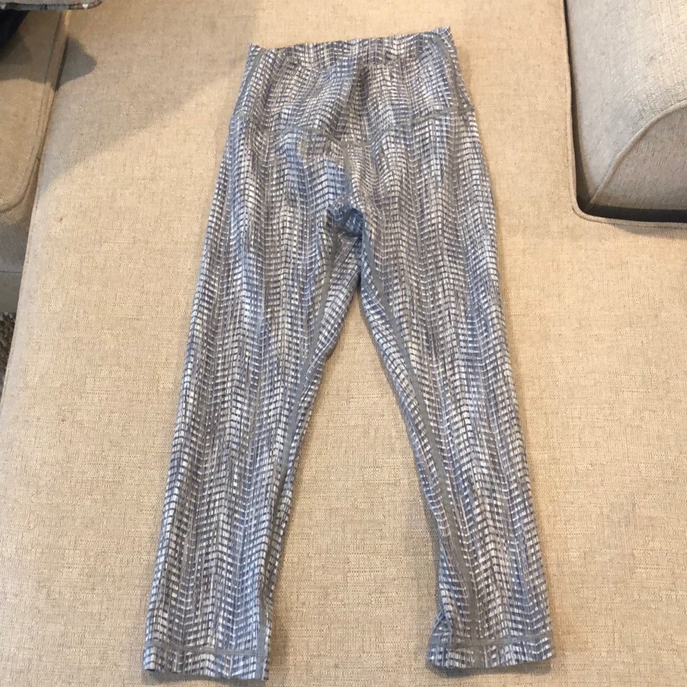 Wunder Under Crop Lululemon Leggings